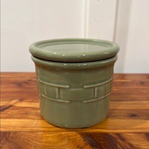Longaberger Pottery Woven Traditions Sage Green Crock w/Coaster Lid